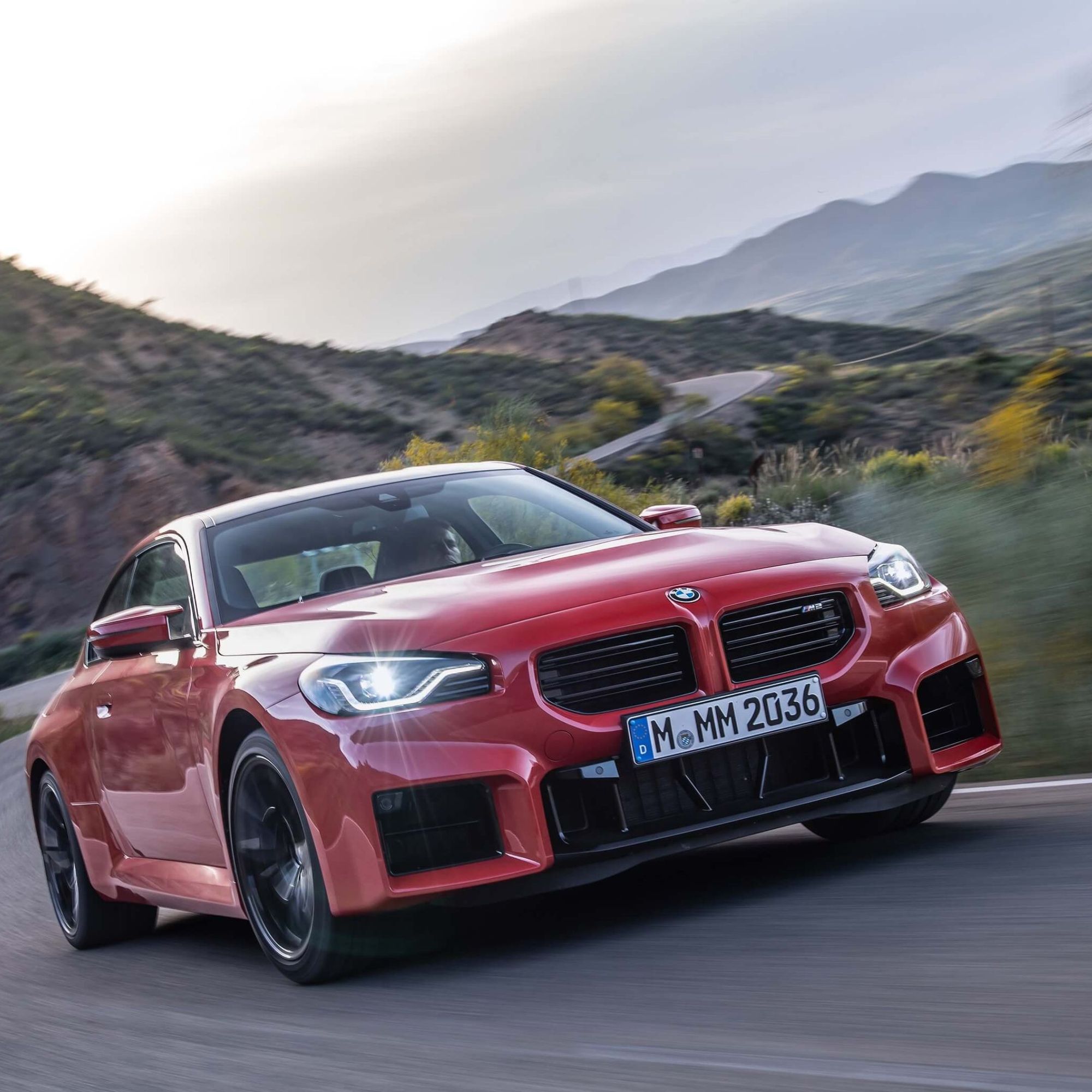 BMW M2 G87 chính thức ra mắt - cái kết "đẹp" sau hàng loạt bức ảnh chụp lén gây thất vọng