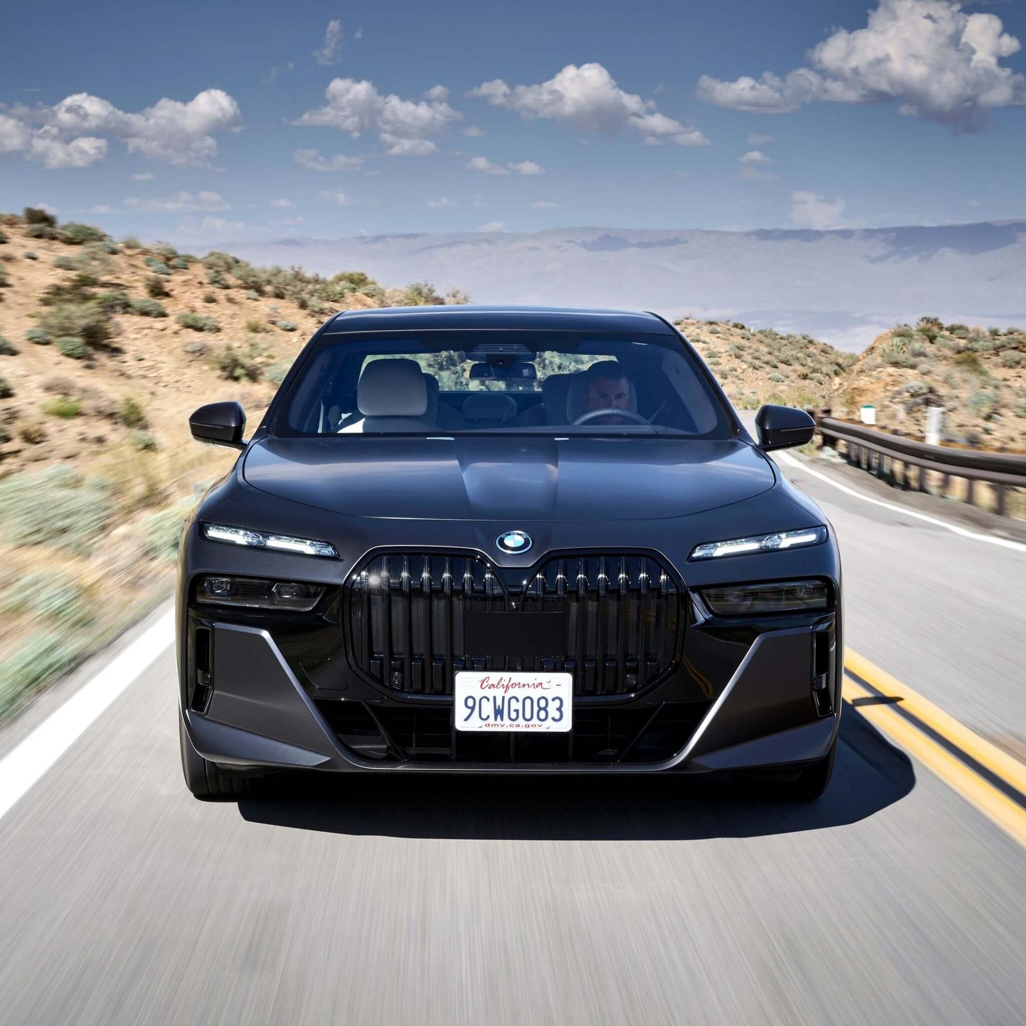 [Gallery] Bộ ảnh mới của BMW i7 xDrive60