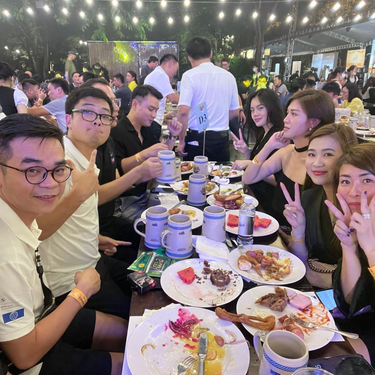 BMW Club of Hanoi tham dự lễ hội bia Oktoberfest 2022 tại Hà Nội